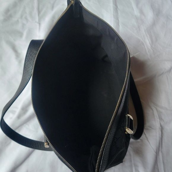 Authentic Black Gucci Hobo Bag with Certificate - Picture 4 of 4